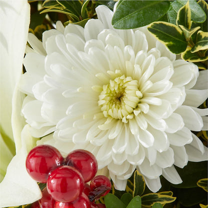 Festive Moments Tree –  Raw Flowers, Kitchener ON