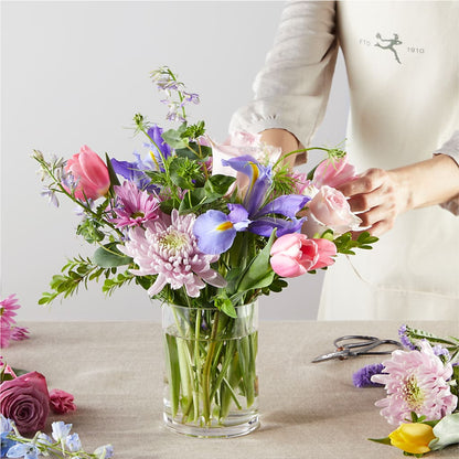 Pastel Tradition - A Florist Original –  Raw Flowers, Kitchener ON