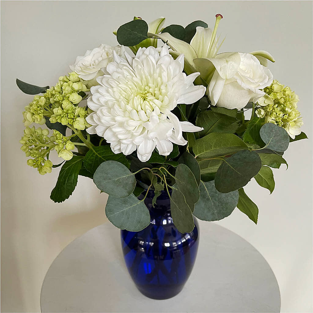 Snowy Dreams Bouquet –  Raw Flowers, Kitchener ON